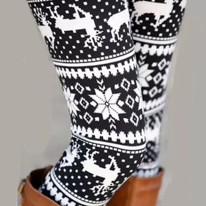 Fall/Winter Snowflake ❄️ 🦌 Deer, Black Leggings